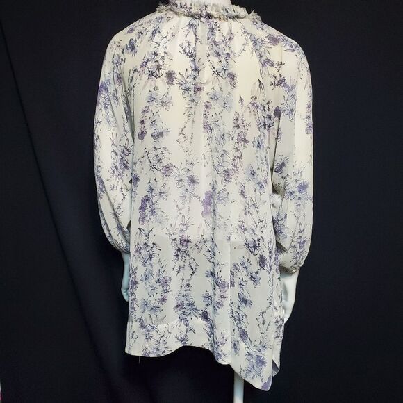White & Purple Floral Top (XS) - Picture 4 of 5